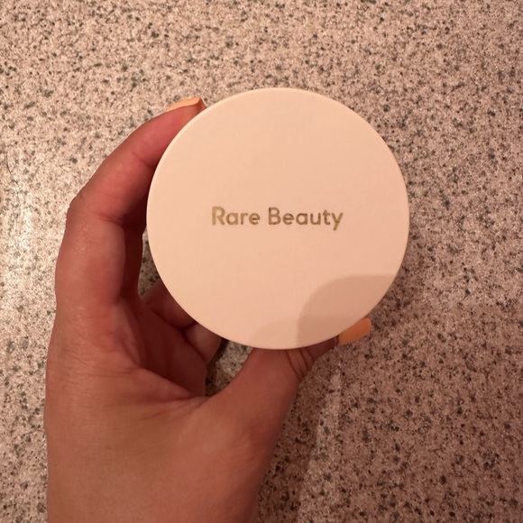 rare beauty | always an optimist setting powder - light medium - Picture 4 of 4